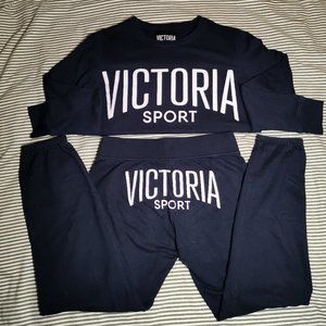 VS Sport Classic Logo Sweater and Pants Bundle